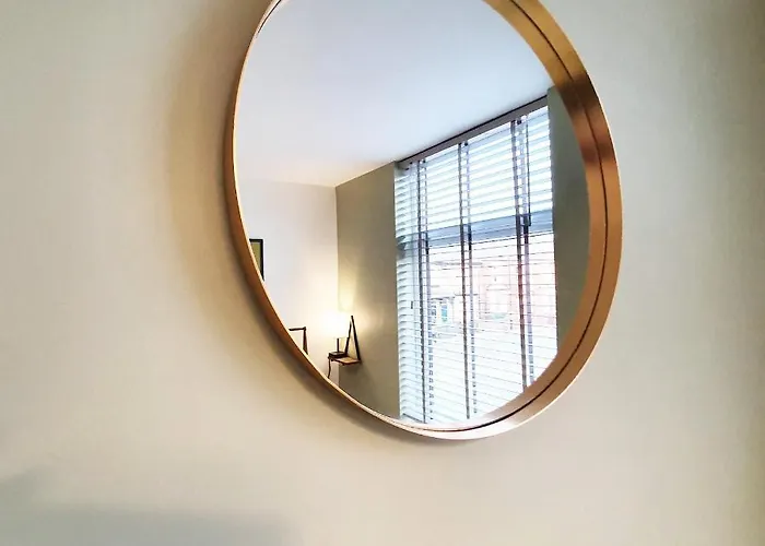 Townhouse With Private Parking