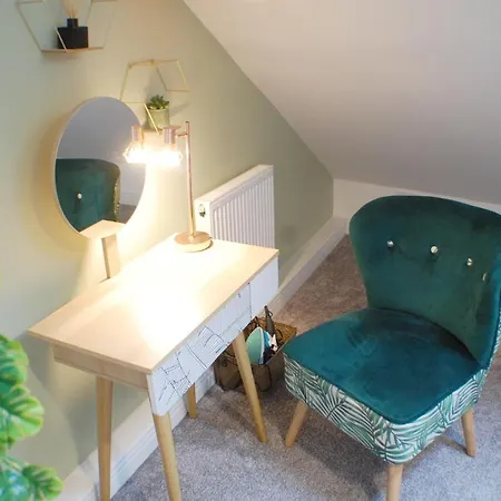 Townhouse With Private Parking Hébergement de vacances York
